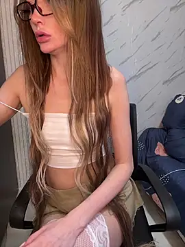 AliceeXHottie online show from 05/15/26, 08:43