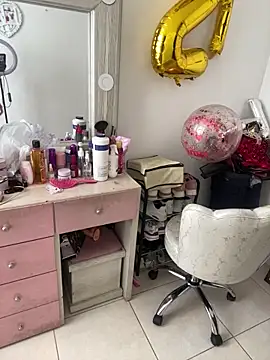 sweetlove- online show from 04/23/26, 05:59