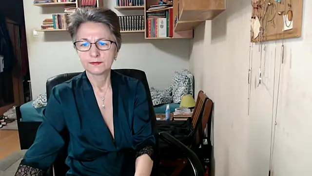 katemodel online show from 09/21/25, 05:53