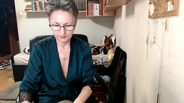 katemodel online show from 10/07/25, 06:10