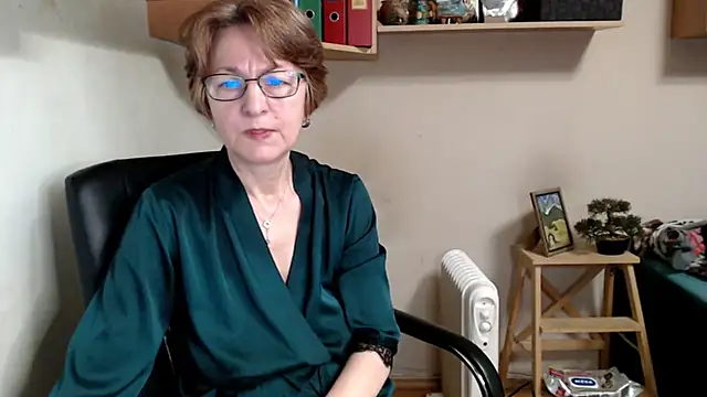 katemodel online show from 02/04/26, 07:14