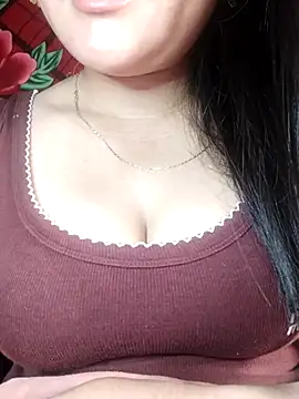 Snapshot of Reina_Fcup01 chatting on 02/11/26, 11:32 Reina Fcup01 online show from 02/11/26, 11:32