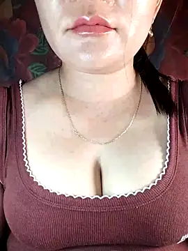 Snapshot of Reina_Fcup01 chatting on 02/19/26, 07:26 Reina Fcup01 online show from 02/19/26, 07:26