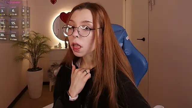 Snapshot of PinkAn8el chatting on 02/18/26, 02:29 PinkAn8el online show from 02/18/26, 02:29