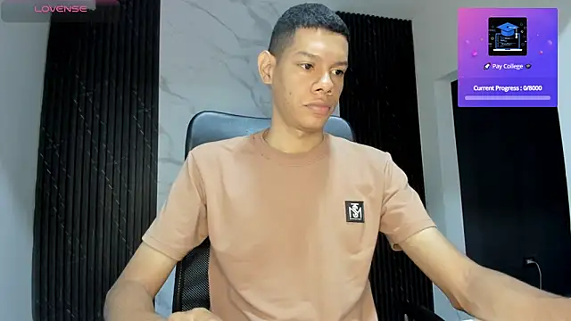 Snapshot of milo_cruz_ chatting on 02/01/26, 04:11 milo cruz online show from 02/01/26, 04:11