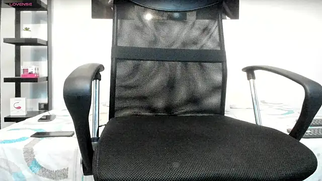 Snapshot of milo_cruz_ chatting on 04/04/26, 05:06 milo cruz online show from 04/04/26, 05:06