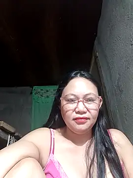 Snapshot of hotpinay_45 chatting on 02/15/26, 08:05 hotpinay 45 online show from 02/15/26, 08:05