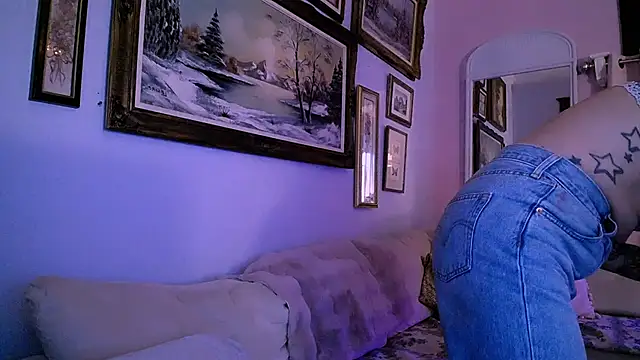 Snapshot of BobbyNSadie chatting on 02/18/26, 02:18 BobbyNSadie online show from 02/18/26, 02:18