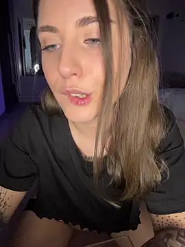 Snapshot of VanessaAnne chatting on 02/15/26, 07:51 VanessaAnne online show from 02/15/26, 07:51