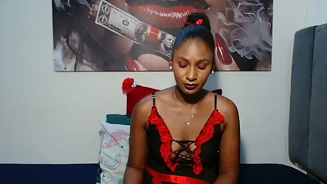 Snapshot of Moreish-06 chatting on 02/02/26, 02:05 Moreish-06 online show from 02/02/26, 02:05