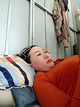 Ana-love2026 online show from 04/15/26, 12:50