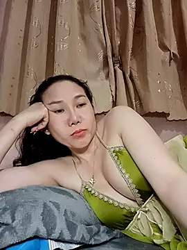 Ana-love2026 online show from 04/23/26, 12:29