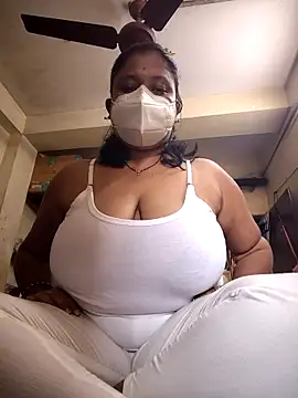 Curvy Trisha online show from 02/06/26, 05:23