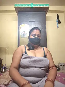 Snapshot of Curvy_Trisha chatting on 05/29/26, 07:12 Curvy Trisha online show from 05/29/26, 07:12