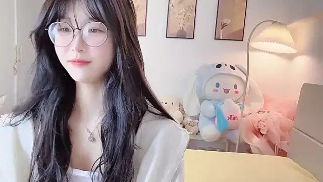 Luminous4173 online show from 04/21/26, 08:31