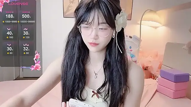 Snapshot of Luminous4173 chatting on 05/15/26, 10:00 Luminous4173 online show from 05/15/26, 10:00
