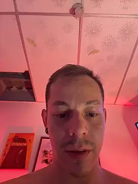 AxelMuller online show from 03/24/26, 08:36
