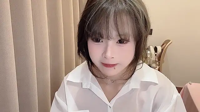 Snapshot of F-Yearn chatting on 02/03/26, 11:04 F-Yearn online show from 02/03/26, 11:04