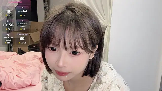 Snapshot of F-Yearn chatting on 02/27/26, 04:40 F-Yearn online show from 02/27/26, 04:40