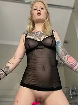 BlondeDoll  online show from 02/03/26, 06:22