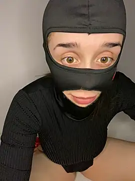 Snapshot of Mishelxxx2 chatting on 02/11/26, 08:36 Mishelxxx2 online show from 02/11/26, 08:36