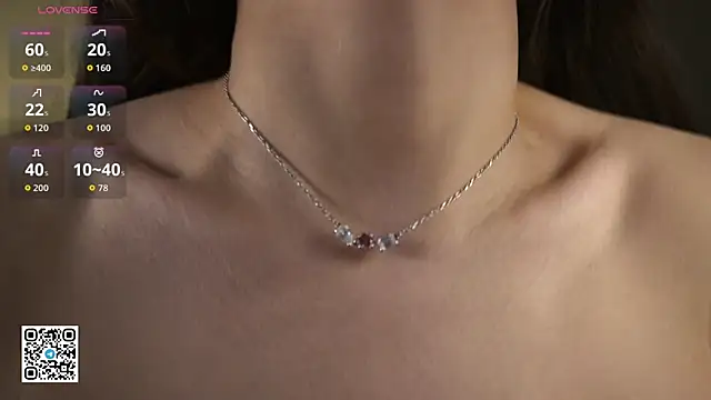 Candylolly    online show from 04/19/26, 06:10