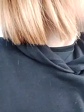 Snapshot of SequereCorTuum chatting on 02/10/26, 03:05 SequereCorTuum online show from 02/10/26, 03:05