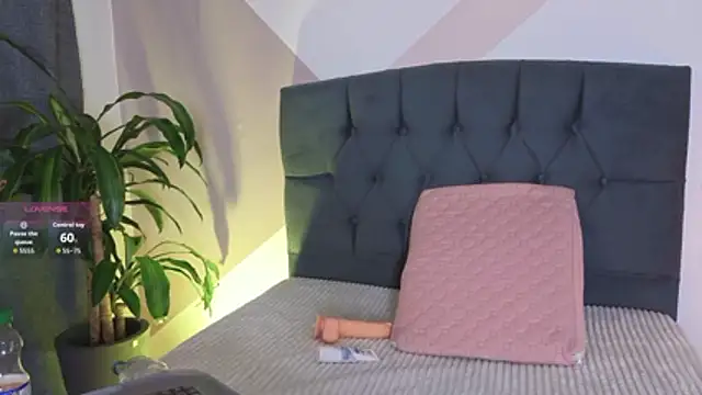 Snapshot of VictoriaKay_2 chatting on 02/18/26, 12:56 VictoriaKay 2 online show from 02/18/26, 12:56