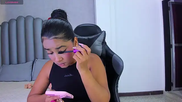 Shirleytaylor- online show from 04/16/26, 11:44