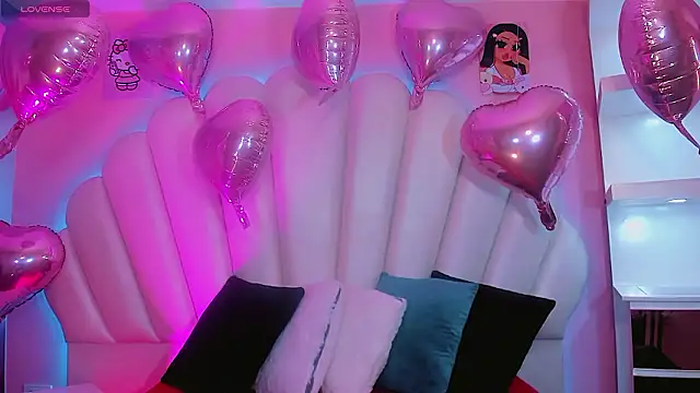 Maia Hotts online show from 02/11/26, 11:48