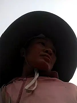 Neoone 1 online show from 04/16/26, 10:27