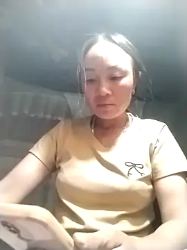 Snapshot of Neoone_1 chatting on 05/11/26, 02:45 Neoone 1 online show from 05/11/26, 02:45