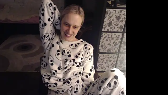 Snapshot of Your_guilty_pleasure1 chatting on 02/20/26, 02:19 Your guilty pleasure1 online show from 02/20/26, 02:19