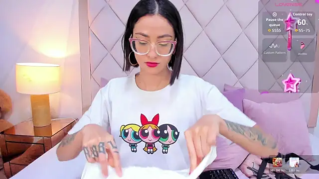 crystalstonee online show from 04/02/26, 08:39