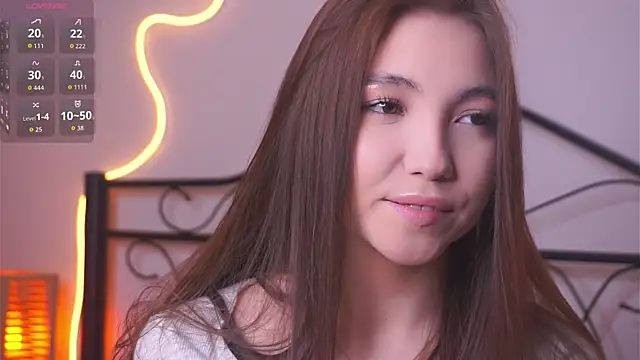 CarlaSpiva online show from 04/05/26, 08:06