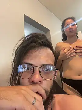 Snapshot of jonyboypriv chatting on 02/21/26, 03:29 jonyboypriv online show from 02/21/26, 03:29