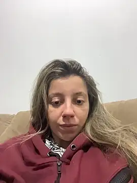 Snapshot of casal_uai chatting on 06/09/26, 02:23 casal uai online show from 06/09/26, 02:23