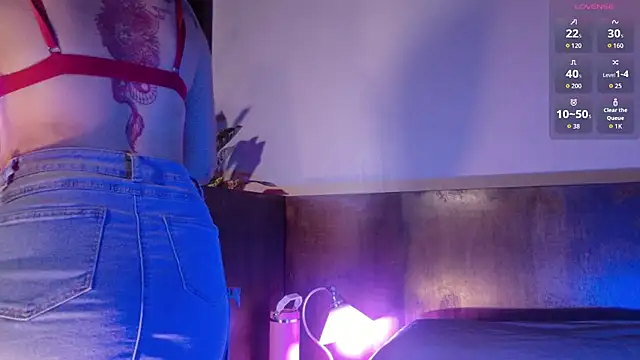 Snapshot of Maddie_fields chatting on 02/20/26, 05:02 Maddie fields online show from 02/20/26, 05:02