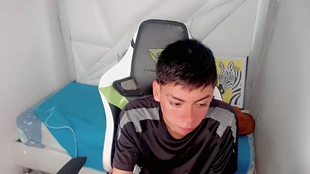 Snapshot of Liarr_ chatting on 02/05/26, 08:46 Liarr online show from 02/05/26, 08:46