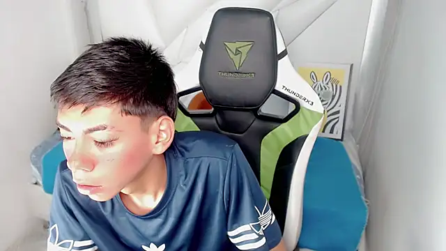 Snapshot of Liarr_ chatting on 02/10/26, 07:51 Liarr online show from 02/10/26, 07:51