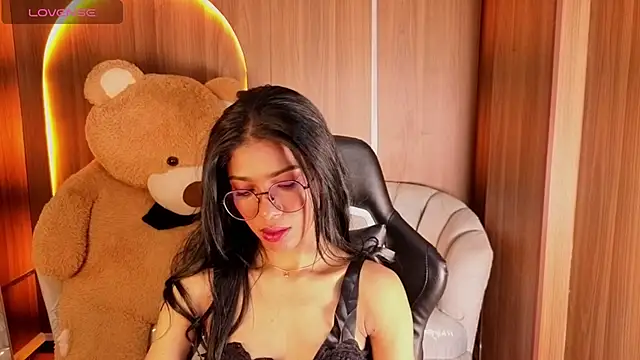 Alina b  online show from 02/04/26, 08:03