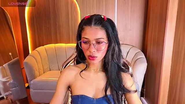 Alina b  online show from 04/16/26, 08:09