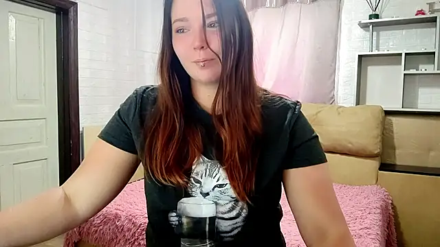 Snapshot of NotYourDoll chatting on 05/30/26, 06:43 NotYourDoll online show from 05/30/26, 06:43