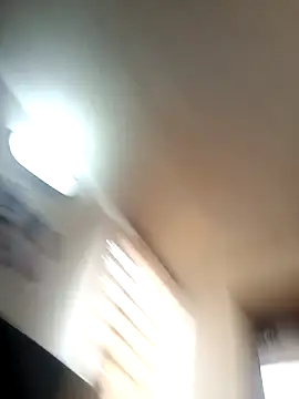 Snapshot of maynor_1998 chatting on 02/03/26, 03:17 maynor 1998 online show from 02/03/26, 03:17