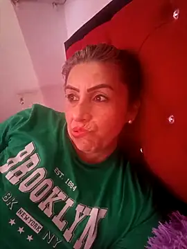 Snapshot of maynor_1998 chatting on 02/20/26, 09:48 maynor 1998 online show from 02/20/26, 09:48