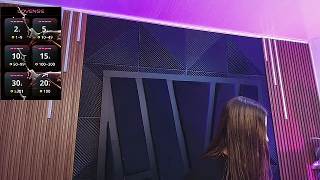 Snapshot of Hanna_Becker_ chatting on 02/16/26, 11:28 Hanna Becker online show from 02/16/26, 11:28