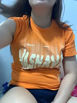 Snapshot of Baby-lovely69 chatting on 02/06/26, 04:50 Baby-lovely69 online show from 02/06/26, 04:50