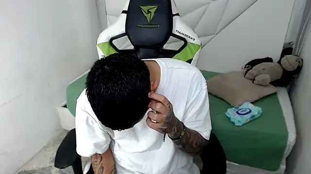 Black diamondd  online show from 01/31/26, 07:45