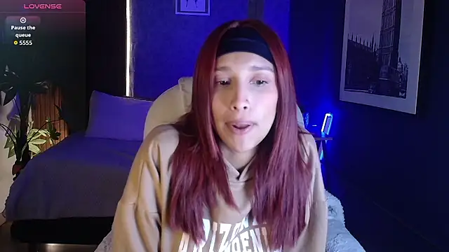 Snapshot of saphire_ chatting on 03/01/26, 02:02 saphire online show from 03/01/26, 02:02