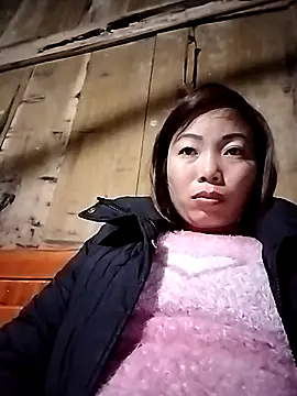 Snapshot of Ella-aa chatting on 02/02/26, 10:08 Ella-aa online show from 02/02/26, 10:08